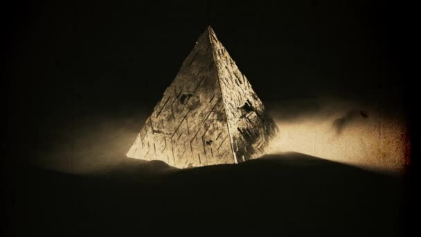 Enigmatic Alien Pyramid Vintage Cinematic Animation — Stock video