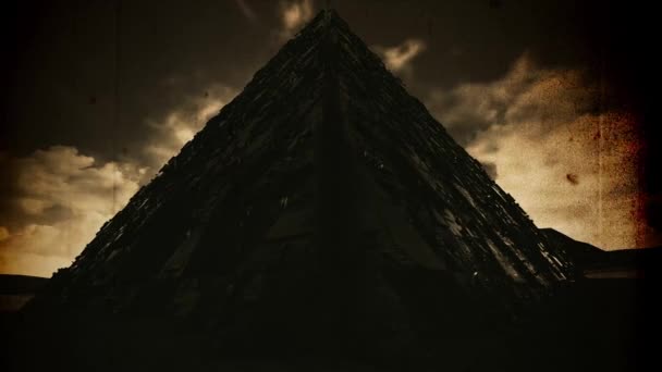 Mysterious Enigmatic Pyramid Fantasy Vintage Animation — Stock Video