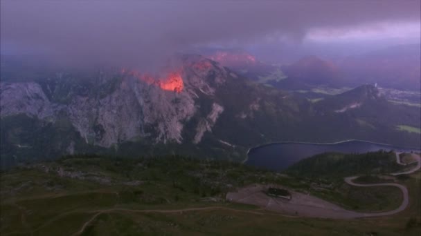 Alpen in de avond — Stockvideo