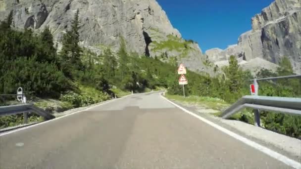 Sella Pass drive in the Alps — Stock Video