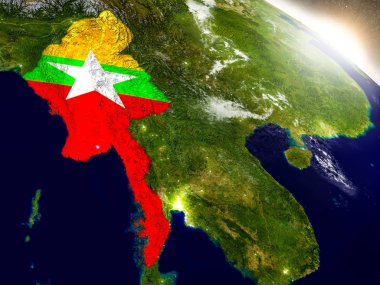 Myanmar bayrağı yükselen güneş