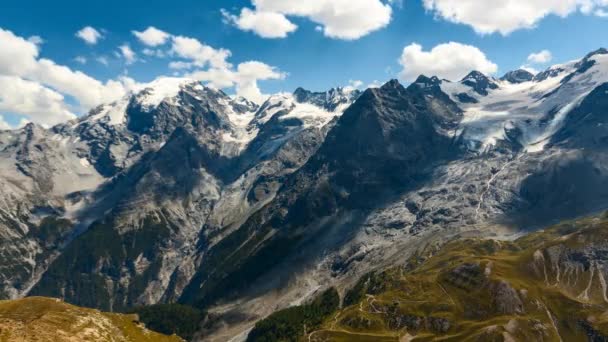 Хронология облаков над Ортлером в Альпах — стоковое видео