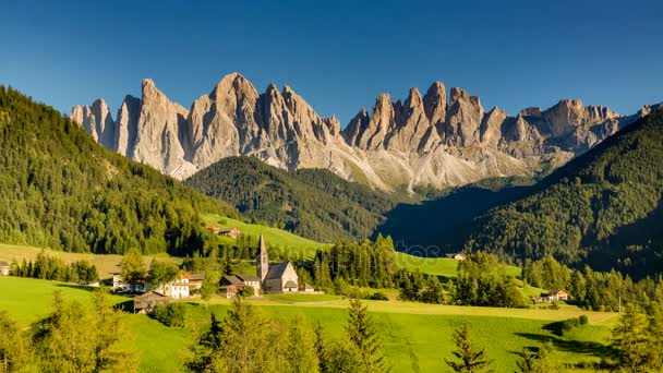 St Magdalena, Val di Funes, timelapse of day turning into night — Stock Video