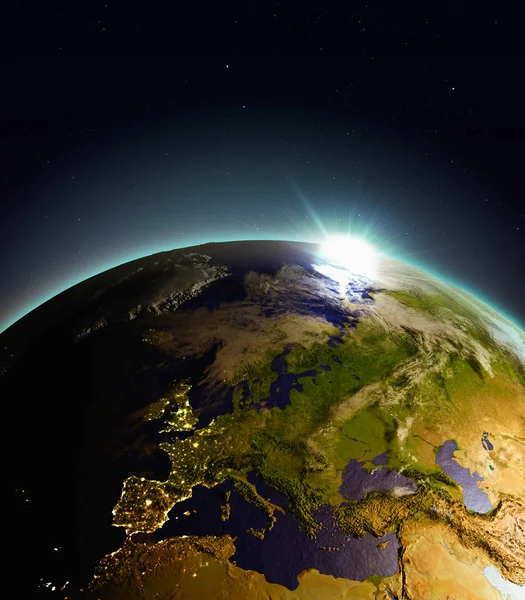 Salida del sol sobre Europa desde el espacio — Foto de Stock