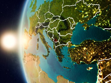 Günbatımı yukarıda yer--dan Kosovo