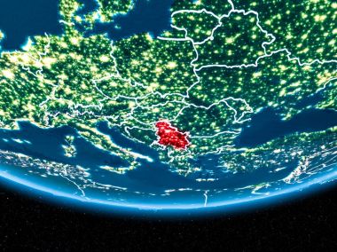 Planet Earth gece uzaydan Sırbistan