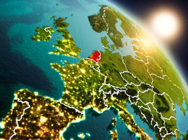 Hollanda gündoğumu sırasında uzaydan