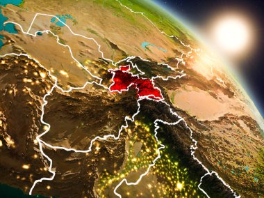 Tacikistan gündoğumu sırasında uzaydan