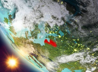 Günbatımı Letonya yeryüzünde yukarıda