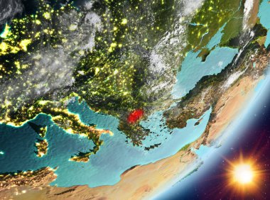 Gündoğumu sırasında Makedonya'nın yörünge görünümü