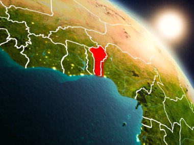 Benin gündoğumu sırasında uzaydan