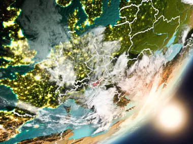 Uzaydan Slovenya yükselen güneş