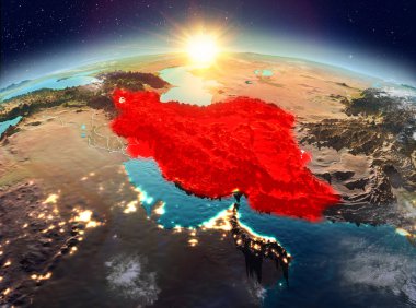 İran'dan gündoğumu uzayda