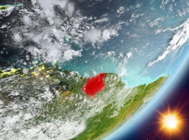 Surinam yörünge görünümü gündoğumu sırasında