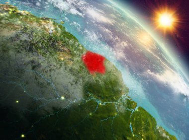 Sunrise yörüngeden Surinam