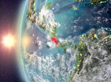 Uzaydan gelen gün batımı sırasında Kosta Rika