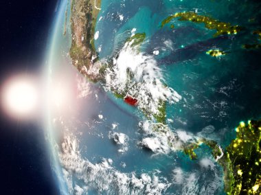 Yeryüzünde günbatımı sırasında El Salvador