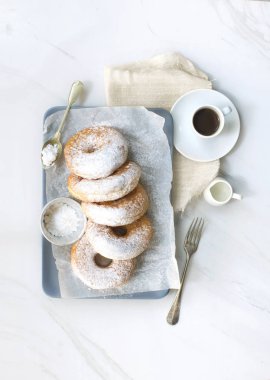 espresso fincan pudra şekeri çörek