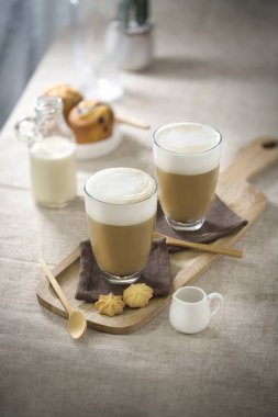 Sütlü Latte Kahve köpük tepesi