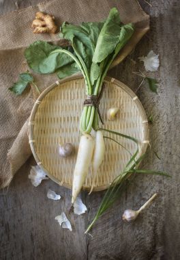 taze çekilmiş daikon