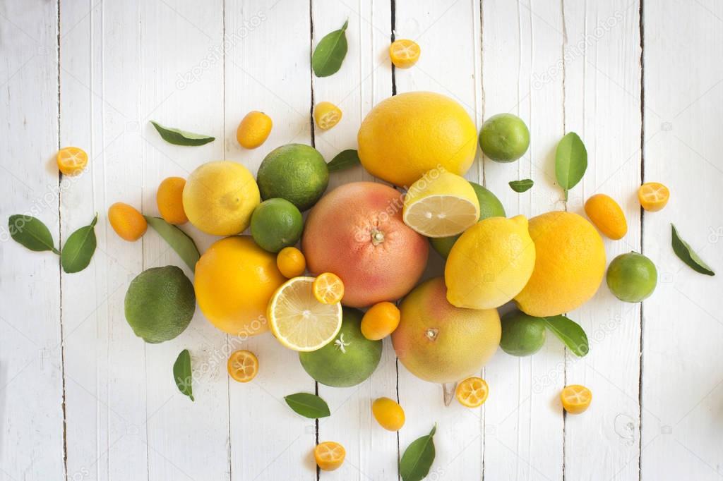 different fresh citrus fruits 