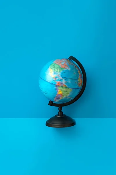 Spinning desktop Globe model