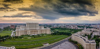 Bükreş günbatımı panorama havadan görünümü