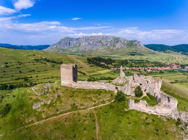 Apuseni Romanya 'daki Coltesti ve Piatra Secuiului Dağları