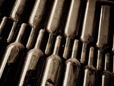 şarap mahzeni şarap şişe 