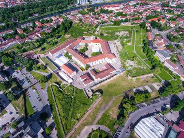 Oradea kale şehir manzaralı yukarıdan