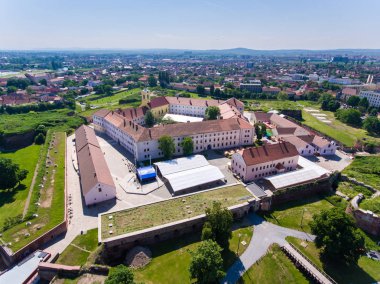 Oradea ortaçağ kalesi olarak yukarıdan görülen