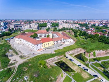 Oradea Kalesi, şimdi en önemli turistik