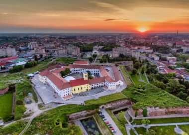 Oradea günbatımı havadan görünümü
