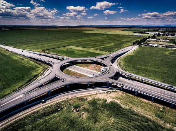 Vista aérea de una rotonda cerca de Ploiesti Rumania — Foto de Stock
