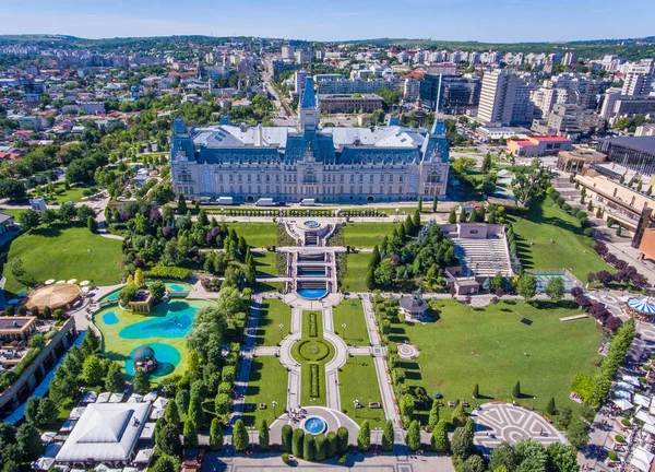 Centrum miasta Iasi Rumunia i główną atrakcją turystyczną — Zdjęcie stockowe