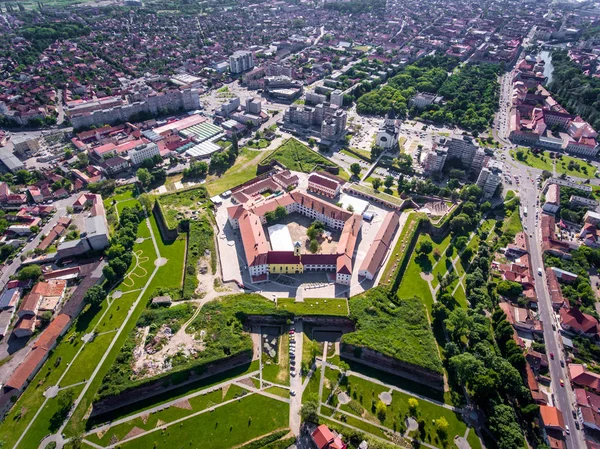 Oradea średniowiecznej twierdzy z lotu ptaka — Zdjęcie stockowe