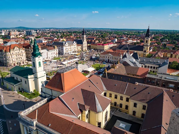 Oradea centro de la ciudad desde arriba vista aérea — Foto de Stock