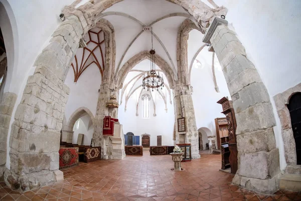 Interior de la Iglesia fortificada de Prejmer. Patrimonio de la UNESCO . — Foto de Stock