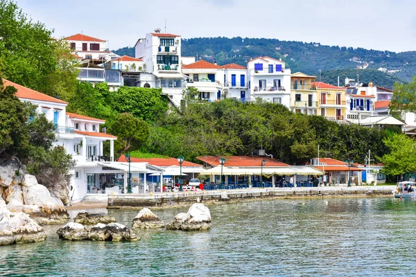 Skyathos 島、ギリシャ スキアトス タウン。重要な観光 — ストック写真