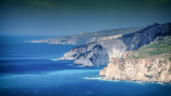 Zakynthos cliff panorama egy napsütéses nyári napon. Művészi hatás — Stock Fotó