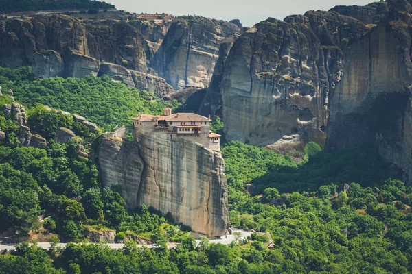 Monasterios Meteora en Grecia, región de Kalambaka, Tesalia. Panor — Foto de Stock