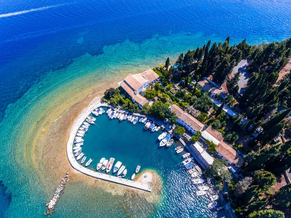 The old harbor and fishing village Kouloura. Corfu (Kerkyra) Isl — Stock Photo, Image