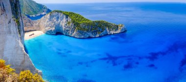 Zakynthos batık plaj. Navagio Bay panorama tekne ile bir