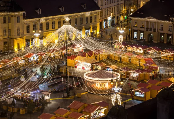 Boże Narodzenie rynku Sibiu Rumunii, grudzień 2015 — Zdjęcie stockowe