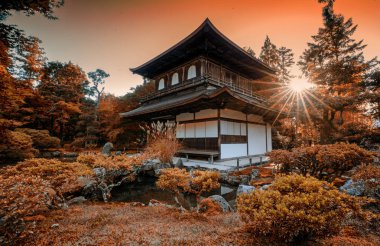 Eski Japonca tapınak Kyoto, sanatsal yorumu