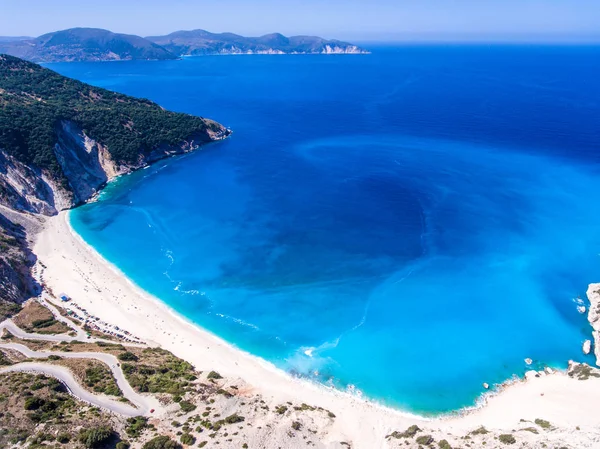 Letecký pohled na Myrtos Beach Kefalonia Řecko Ioanian ostrovů — Stock fotografie