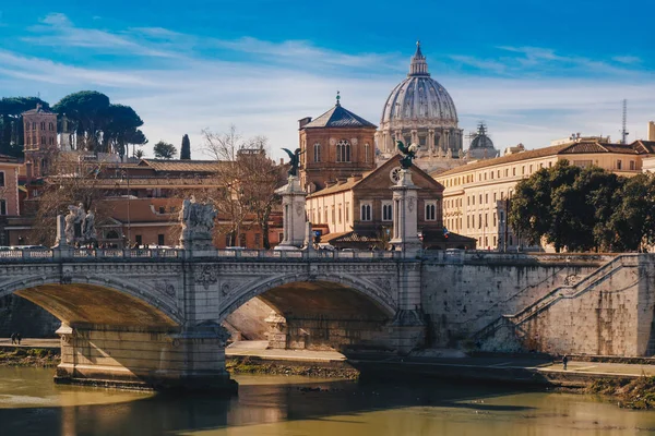 로마, 이탈리아에서 성당 세인트 피터의 보기 — 스톡 사진