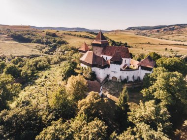 Viscri kilise Transilvanya Romanya. Sanatsal vintage efekti uygula
