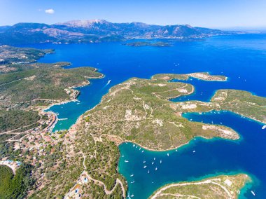 Meganisi Adası panoramik havadan görünümü