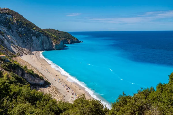 ギリシャ ミロス島ビーチ鳥の目を見る — ストック写真